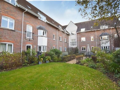 2 Bedroom Retirement Property For Sale In Walton-on-thames