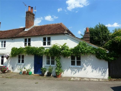 2 Bedroom Semi-detached House For Rent In Hampshire