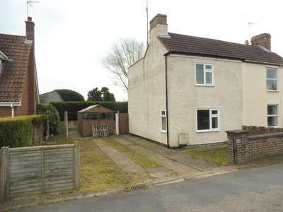2 Bedroom Semi-detached House For Rent In Spalding