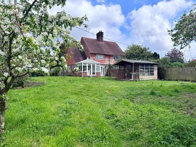 2 Bedroom Semi-detached House For Sale In Midhurst, West Sussex