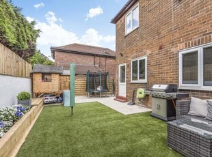 2 Bedroom Semi-detached House For Sale In Pudsey, West Yorkshire