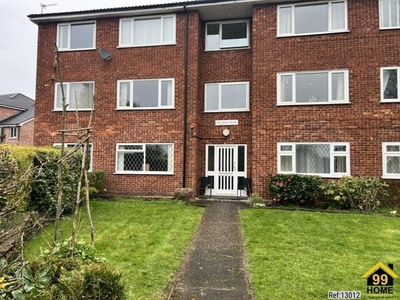 2 Bedroom Shared Living/roommate Cannock Staffordshire