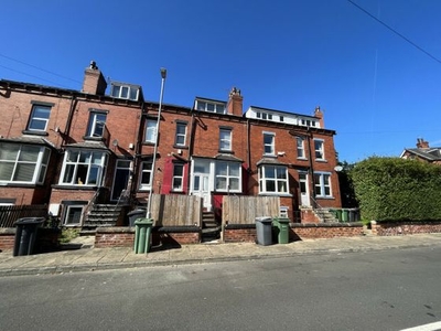 2 bedroom terraced house to rent Leeds, LS4 2NQ