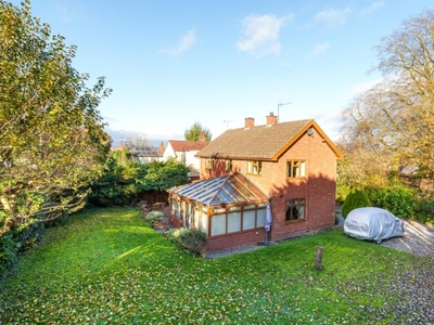 3 Bed House For Sale in Leominster, Herefordshire, HR6 - 5144572