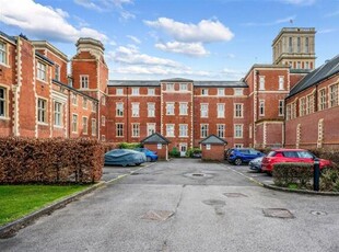 3 Bedroom Apartment For Sale In Redhill