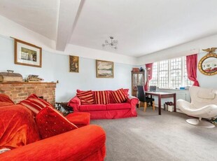 3 Bedroom Apartment Leatherhead Surrey