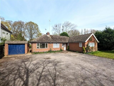 3 Bedroom Bungalow For Sale In Leigh