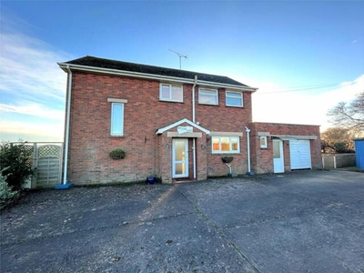 3 Bedroom Detached House For Rent In Crediton, Devon
