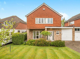 3 Bedroom Detached House For Sale In Sole Street, Cobham