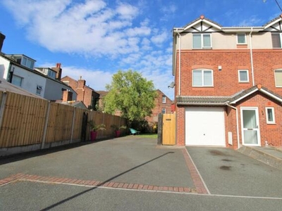 3 Bedroom End Of Terrace House For Sale In New Brighton, Wirral