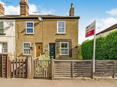 3 Bedroom End Of Terrace House For Sale In Taplow