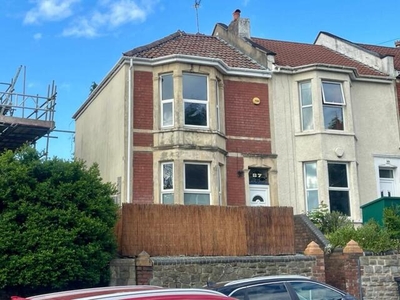 3 Bedroom End Of Terrace House For Sale In Whitehall