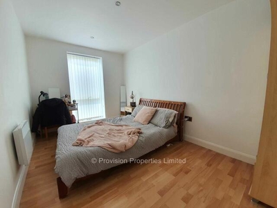 3 Bedroom Flat For Rent In Hyde Park, Leeds