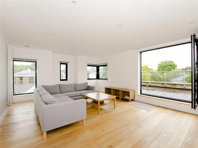 3 Bedroom Flat For Rent In
Islington