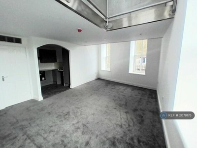 3 Bedroom Flat For Rent In Rossendale