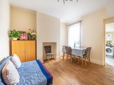 3 Bedroom House For Sale In Leytonstone, London