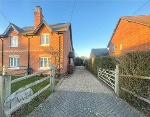 3 Bedroom House Yateley Hampshire