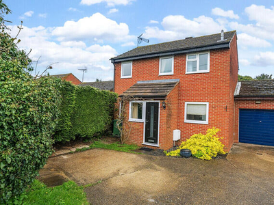 3 Bedroom Link Detached House For Sale In Reading, Oxfordshire