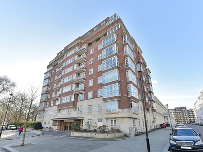 3 bedroom luxury Flat for sale in Barrie House w2 3qj, London, Greater London, England