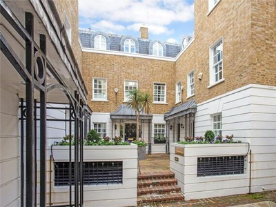3 Bedroom Mews Property For Sale In Old Church Street, Chelsea