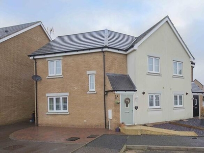 3 Bedroom Semi-detached House For Rent In Corby, Northamptonshire