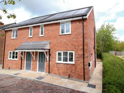 3 Bedroom Semi-detached House For Sale In Burgh Le Marsh