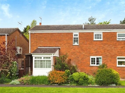 3 Bedroom Semi-detached House For Sale In Clifton Village, Nottingham