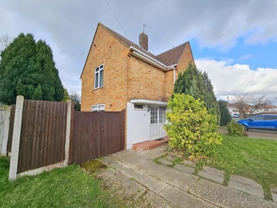 3 Bedroom Semi-detached House For Sale In Earley
