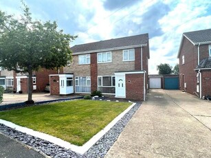3 Bedroom Semi-detached House For Sale In Fairway, Chatteris