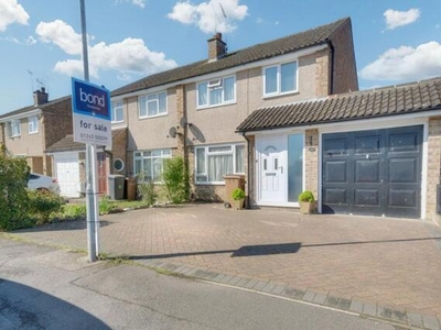 3 Bedroom Semi-detached House For Sale In Galleywood, Chelmsford