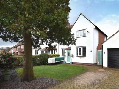 3 Bedroom Semi-detached House For Sale In Kingswinford