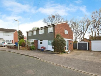 3 Bedroom Semi-detached House For Sale In Locks Heath