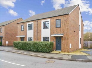 3 Bedroom Semi-detached House For Sale In Meon Vale, Warwickshire