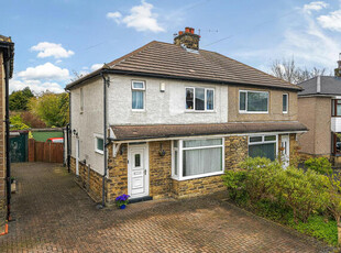 3 Bedroom Semi-detached House For Sale In Pudsey, West Yorkshire