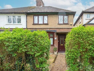 3 Bedroom Semi-detached House For Sale In Watford, Hertfordshire