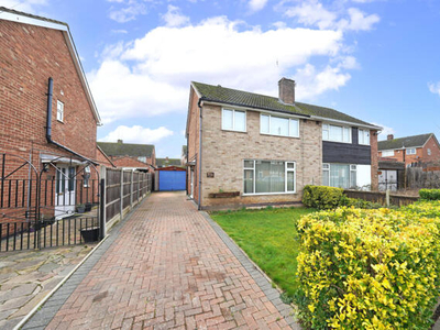 3 Bedroom Semi-detached House For Sale In West Knighton, Leicester