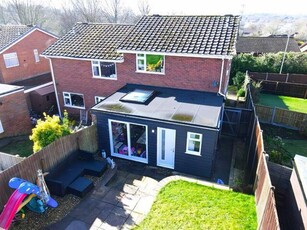 3 Bedroom Semi-detached House For Sale In Wildwood