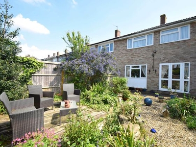 3 bedroom semi-detached house for sale Oxford, OX44 7RA