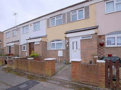 3 Bedroom Terraced House For Rent In Slough