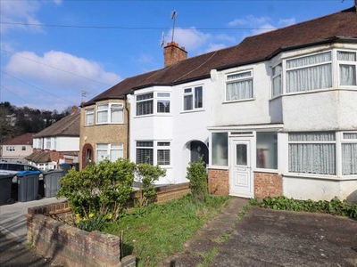 3 bedroom terraced house for sale Coulsdon, CR5 3BS