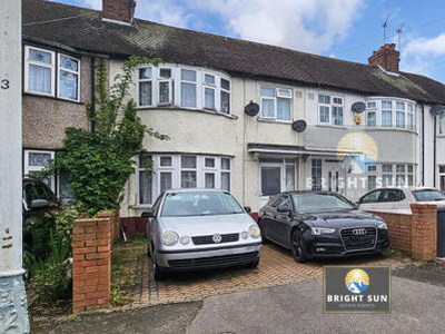 3 Bedroom Terraced House For Sale In Hayes