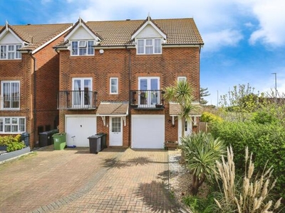 3 Bedroom Town House For Sale In Eastbourne