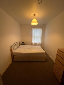 4 Bed Flat, Ochil Crescent, FK8