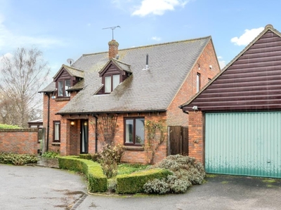 4 Bed House For Sale in Thame, Oxfordshire, OX9 - 5274944