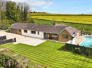 4 Bedroom Bungalow For Sale In Winchester, Hampshire