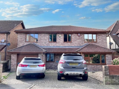 4 Bedroom Detached House For Sale In Barry