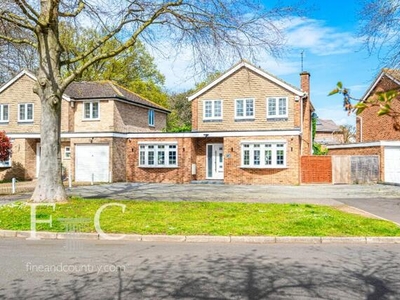 4 Bedroom Detached House For Sale In Broxbourne, Hertfordshire