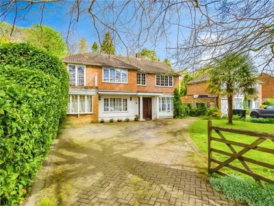 4 Bedroom Detached House For Sale In Caterham, Surrey