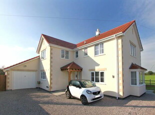 4 Bedroom Detached House For Sale In Cromhall, Wotton-under-edge