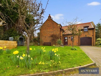 4 Bedroom Detached House For Sale In Scalby